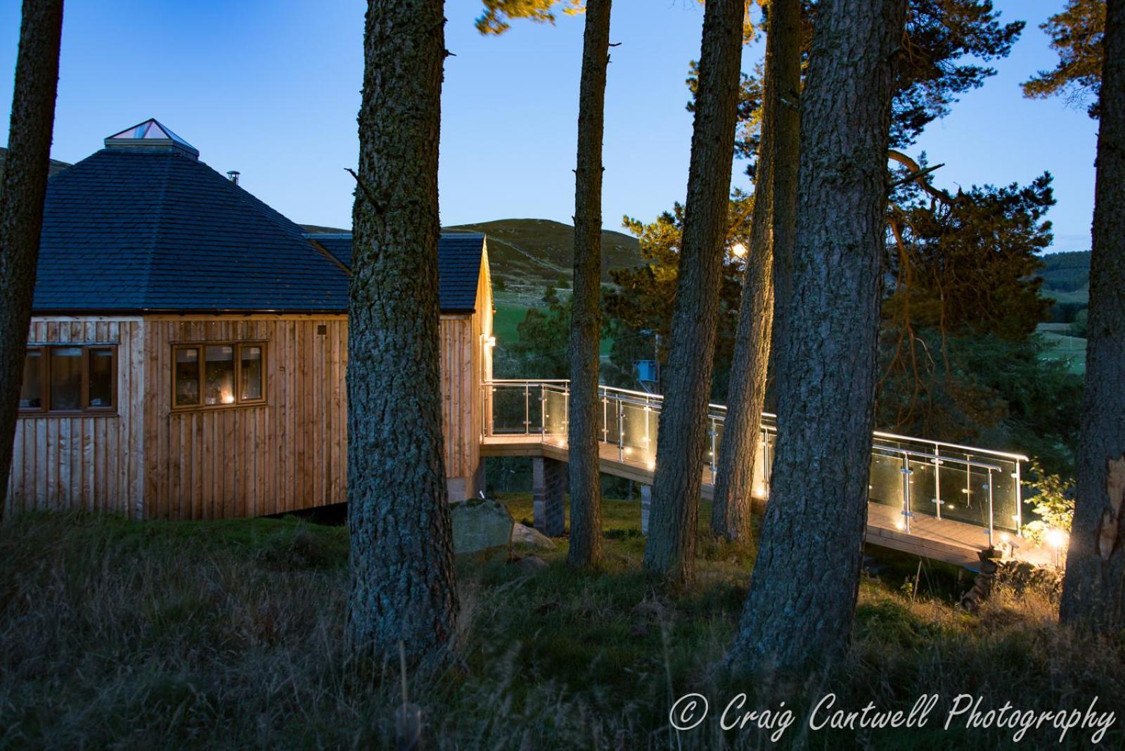 Dalnoid Cottages & Treehouses Nr Glenshee Exterior photo